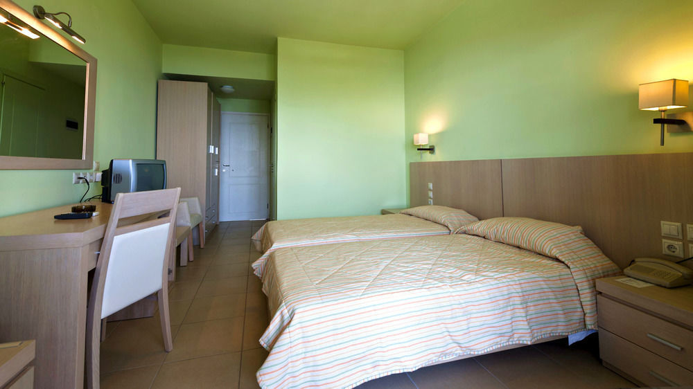 Skiathos Club Hotel & Suites Vasilias  Bagian luar foto