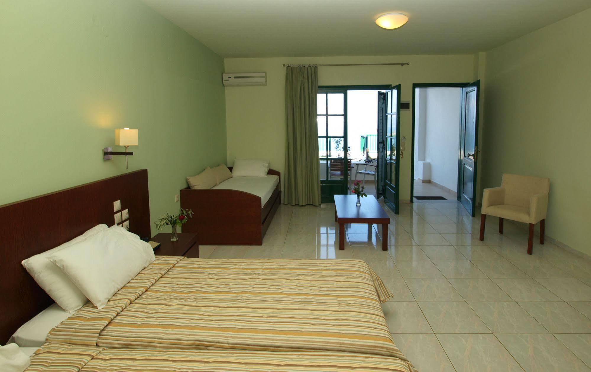 Skiathos Club Hotel & Suites Vasilias  Bagian luar foto