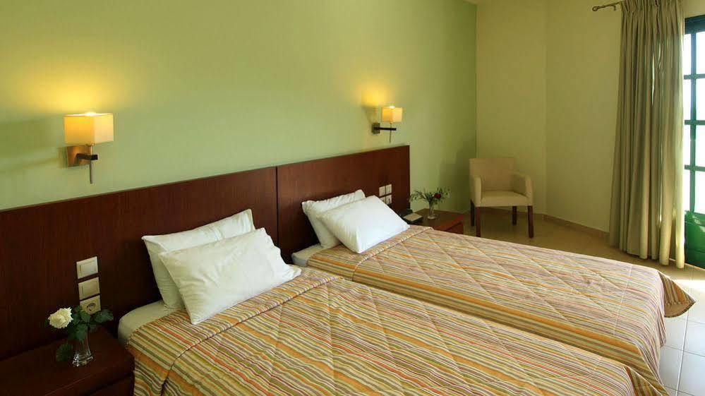 Skiathos Club Hotel & Suites Vasilias  Bagian luar foto